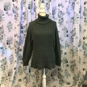 Altar’d State Green Turtleneck Sweater size XS
